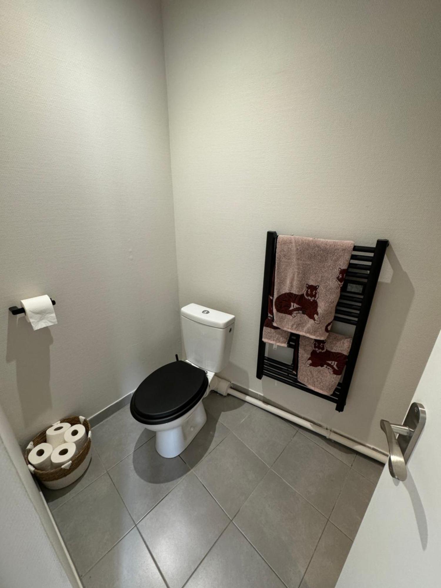 Appartement Avec Une Chambre Lyon Ngoại thất bức ảnh